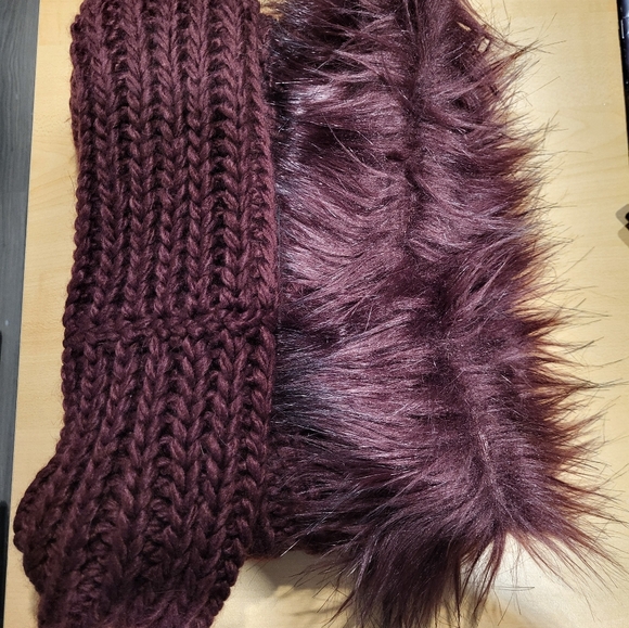 Scarf - Picture 3 of 3